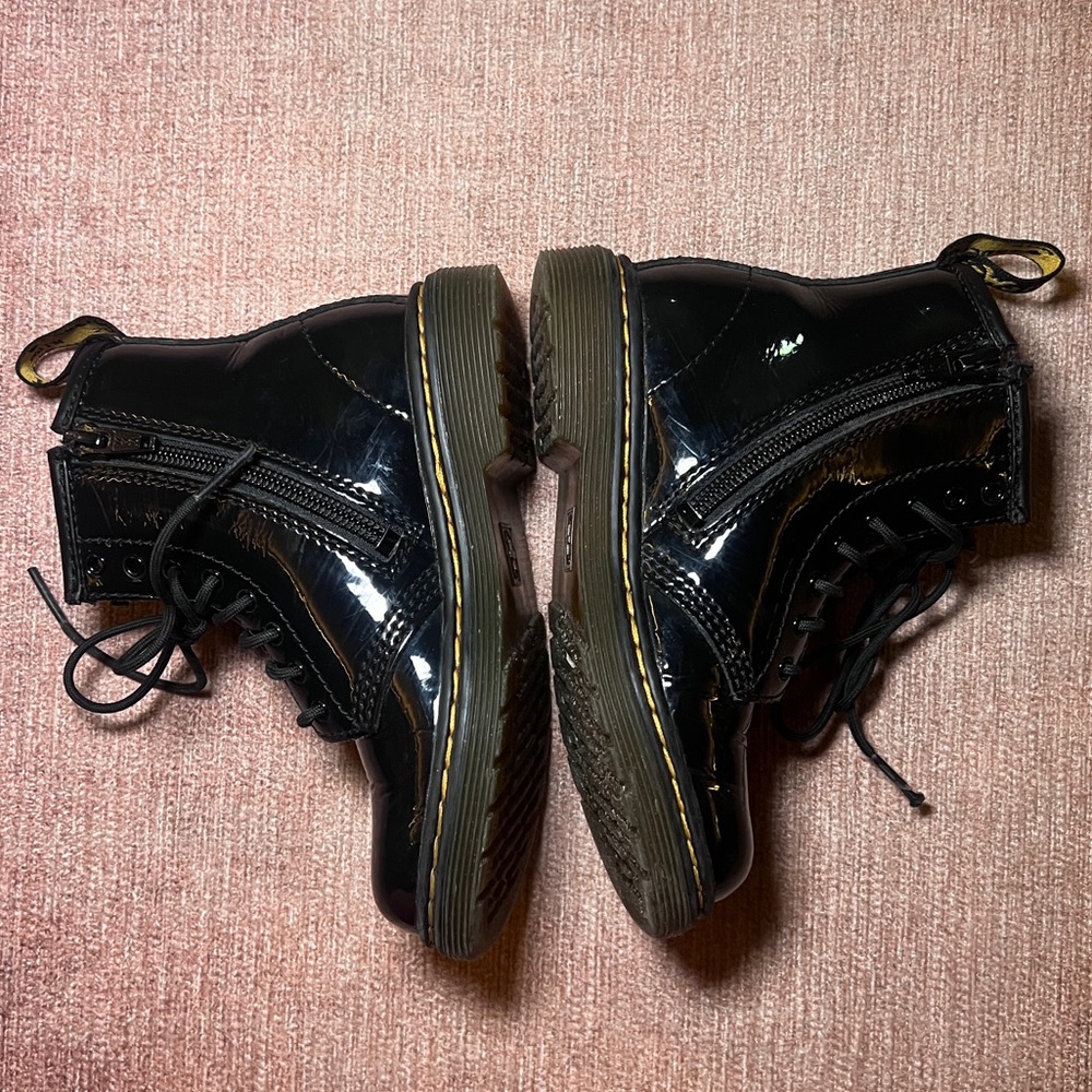 Dr. Martens Junior Black Patent Leather Zipper Toddler Size 10 Boots - Picture 2 of 6